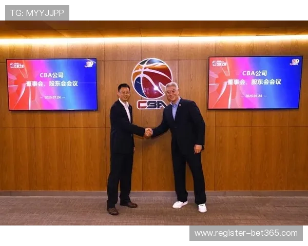 詹姆士女儿,模仿爸爸蓄,胡庆祝,世界杯小组赛,2026世界杯,小组赛赛程,赛事分析,参赛球队